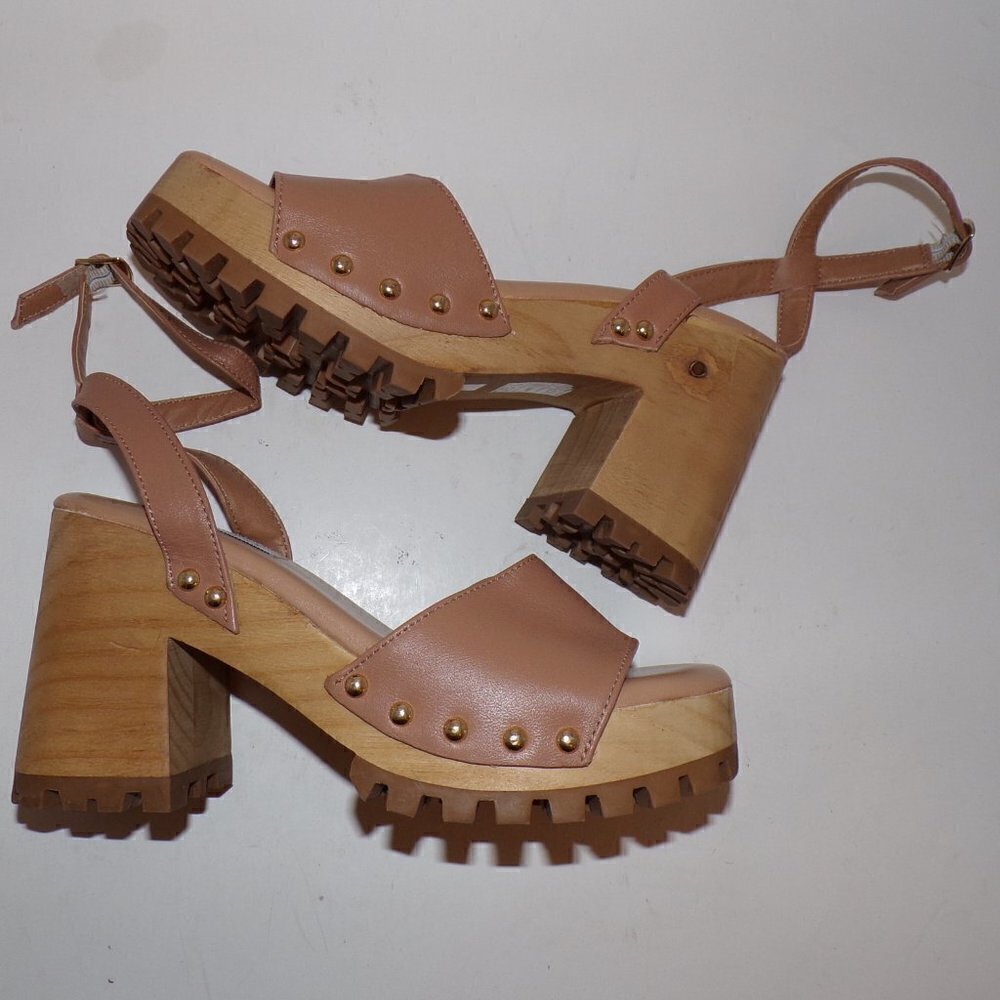 Steve Madden Ocala Tan Leather Ankle Strap Squared Open Toe Studded Wood - Picture 2 of 8
